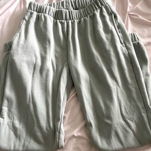 Brandy Melville Rosa Sweatpants in Green